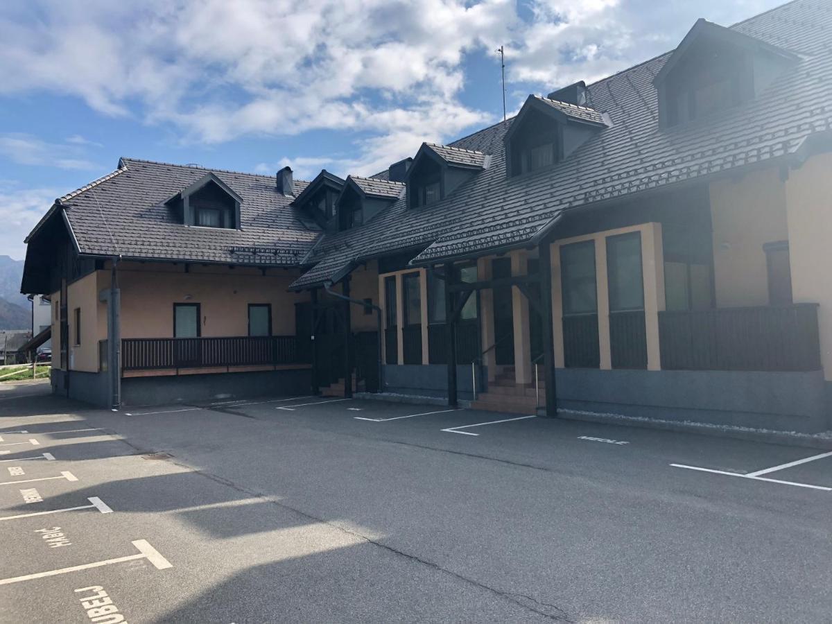 Sport & Sunny Cosy Alpine Retreat Διαμέρισμα Kranjska Gora Εξωτερικό φωτογραφία
